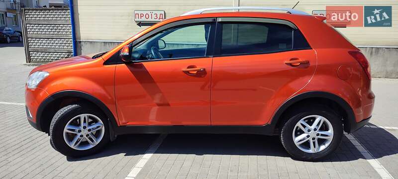Внедорожник / Кроссовер SsangYong Korando 2012 в 
