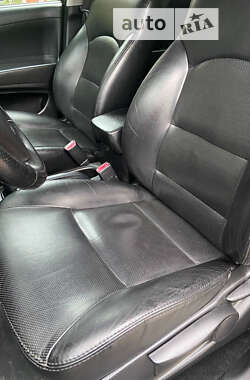 Позашляховик / Кросовер SsangYong Korando 2010 в 