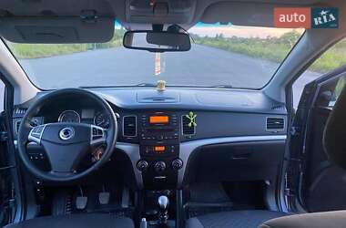 Внедорожник / Кроссовер SsangYong Korando 2012 в 