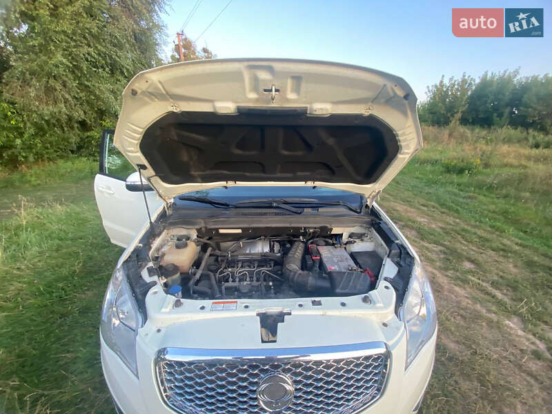 Внедорожник / Кроссовер SsangYong Korando 2012 в Люботине