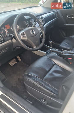 Внедорожник / Кроссовер SsangYong Korando 2013 в 