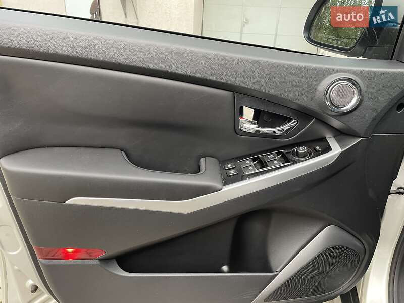 Внедорожник / Кроссовер SsangYong Korando 2013 в Староконстантинове