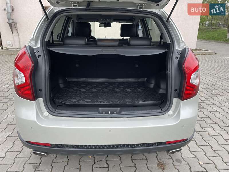 Внедорожник / Кроссовер SsangYong Korando 2013 в Староконстантинове