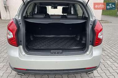 Позашляховик / Кросовер SsangYong Korando 2013 в 