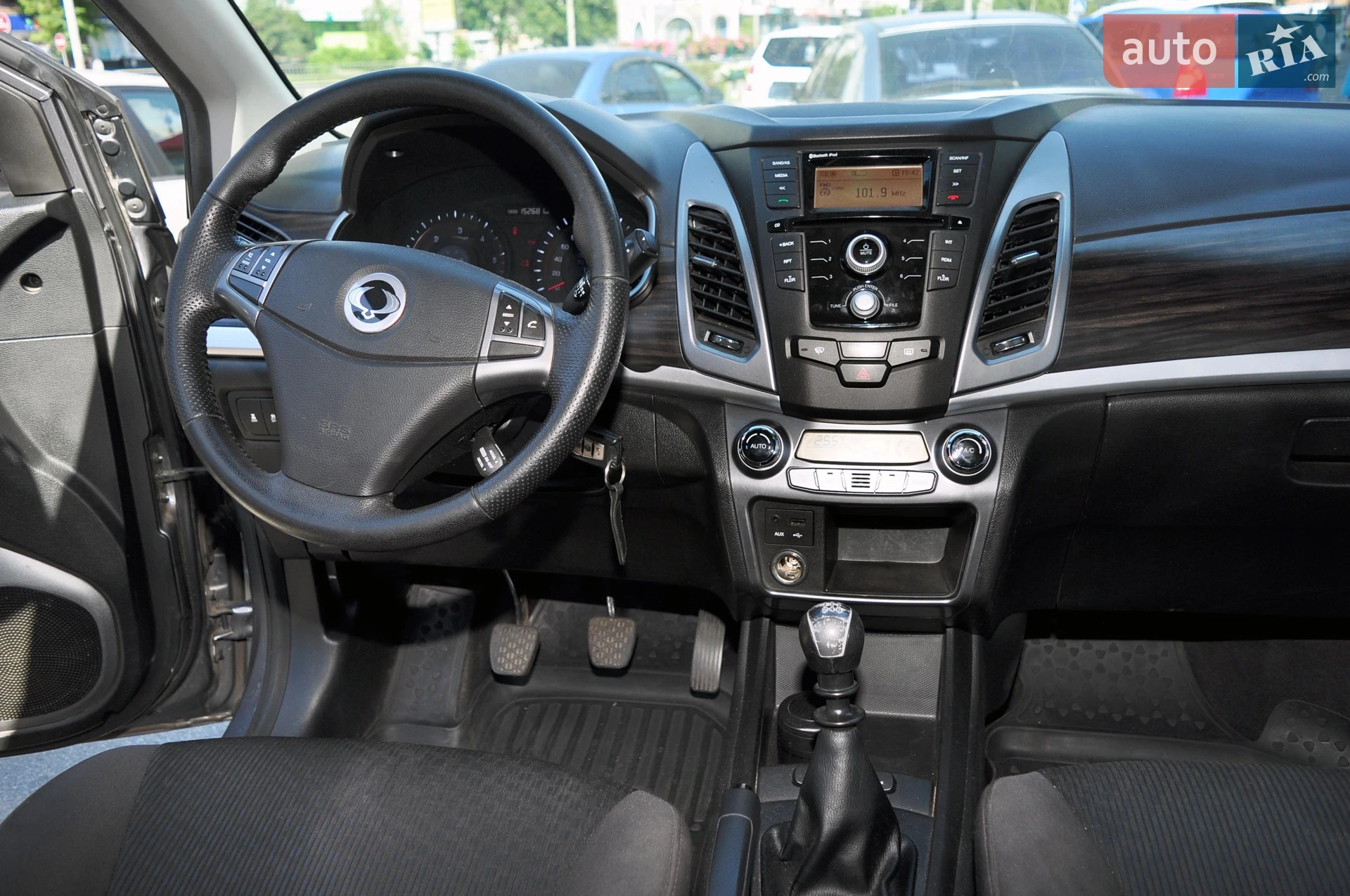 2014 SsangYong Korando - мініатюра 7