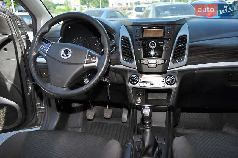 Внедорожник / Кроссовер SsangYong Korando 2014 в Киеве