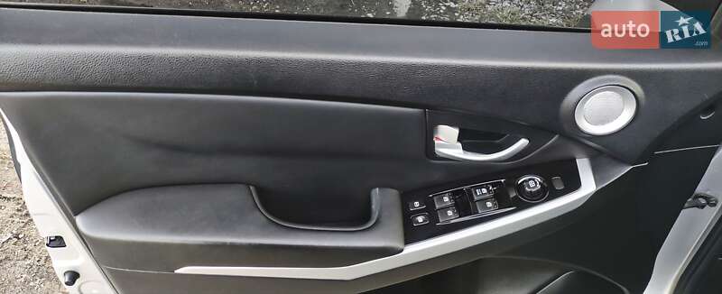 Внедорожник / Кроссовер SsangYong Korando 2014 в Запорожье