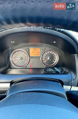 Внедорожник / Кроссовер SsangYong Korando 2013 в 