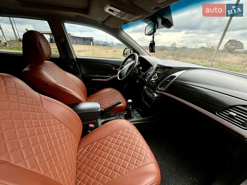 Внедорожник / Кроссовер SsangYong Korando 2014 в Ужгороде фото 5 Внедорожник / Кроссовер SsangYong Korando 2014 в Ужгороде