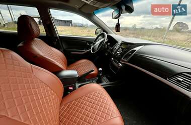 Внедорожник / Кроссовер SsangYong Korando 2014 в 