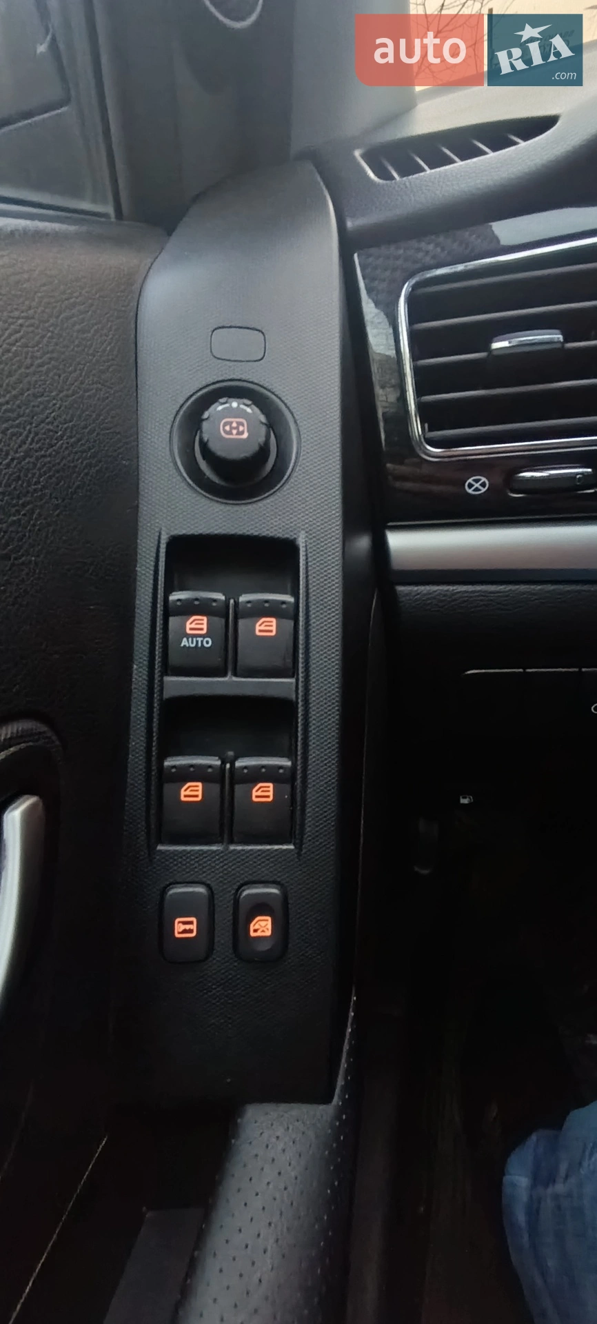 2013 SsangYong Korando - мініатюра 23