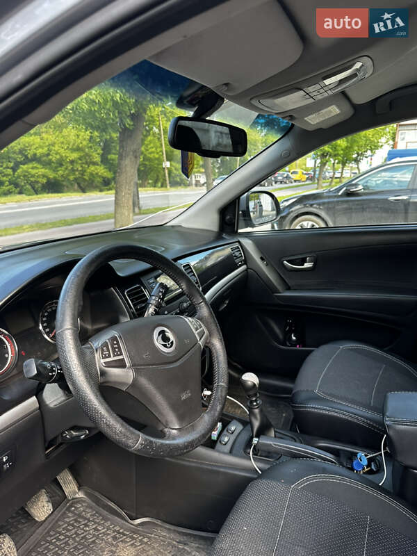 Внедорожник / Кроссовер SsangYong Korando 2013 в Хмельницком