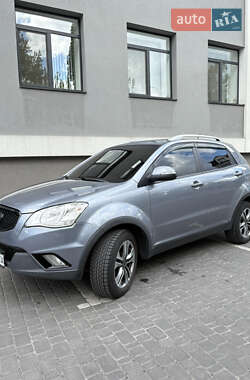 Позашляховик / Кросовер SsangYong Korando 2013 в 