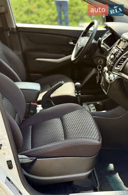 Внедорожник / Кроссовер SsangYong Korando 2013 в 