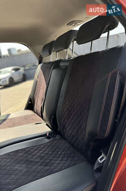 Внедорожник / Кроссовер SsangYong Korando 2011 в 