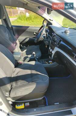 Внедорожник / Кроссовер SsangYong Korando 2012 в 