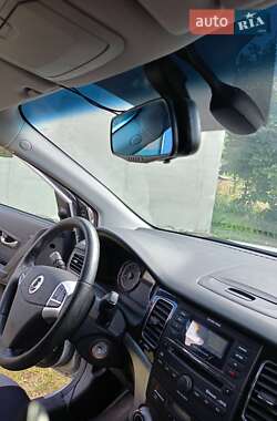 Внедорожник / Кроссовер SsangYong Korando 2013 в 