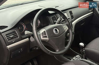 Внедорожник / Кроссовер SsangYong Korando 2011 в 