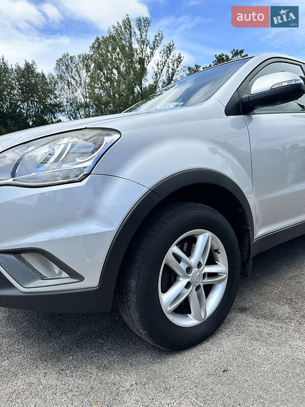 Внедорожник / Кроссовер SsangYong Korando 2012 в Киеве