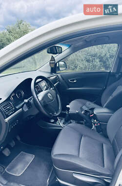 Внедорожник / Кроссовер SsangYong Korando 2013 в 