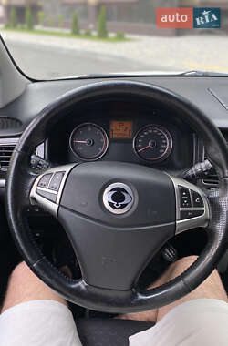 Внедорожник / Кроссовер SsangYong Korando 2012 в 
