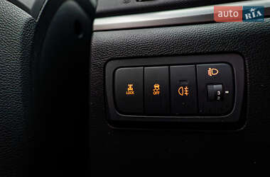 Внедорожник / Кроссовер SsangYong Korando 2011 в 