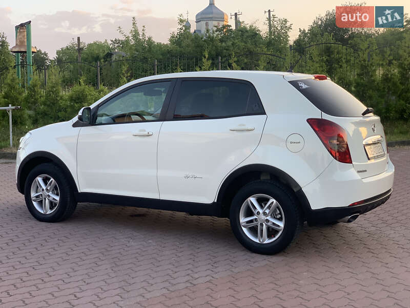 Позашляховик / Кросовер SsangYong Korando 2011 в Чернівцях