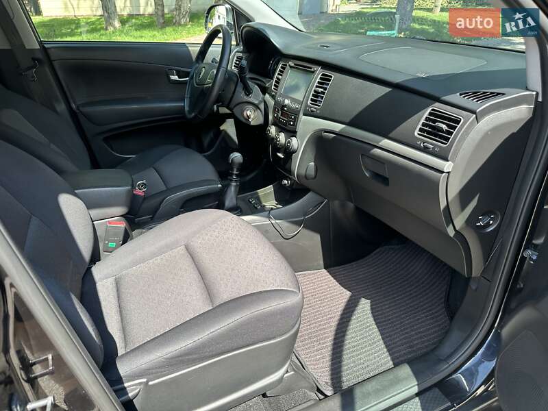 Позашляховик / Кросовер SsangYong Korando 2011 в Харкові