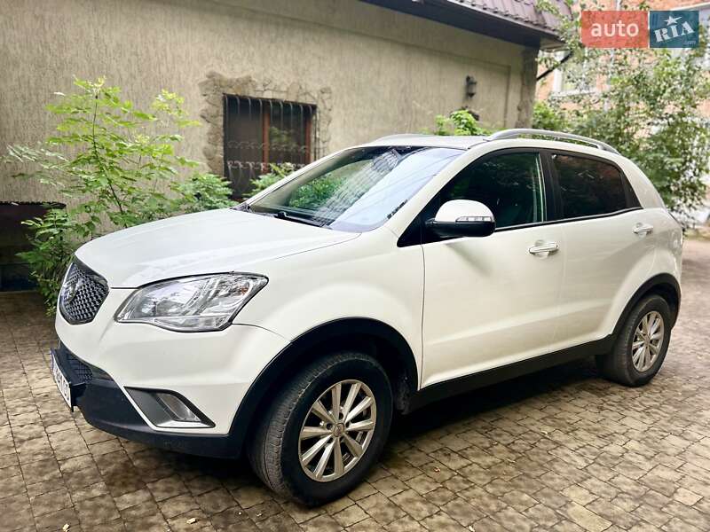Позашляховик / Кросовер SsangYong Korando 2012 в Харкові