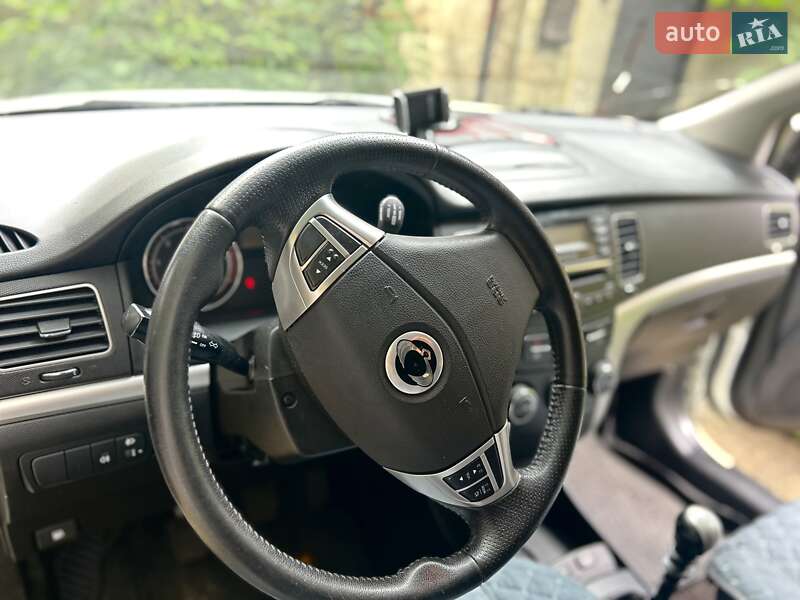 Позашляховик / Кросовер SsangYong Korando 2012 в Харкові