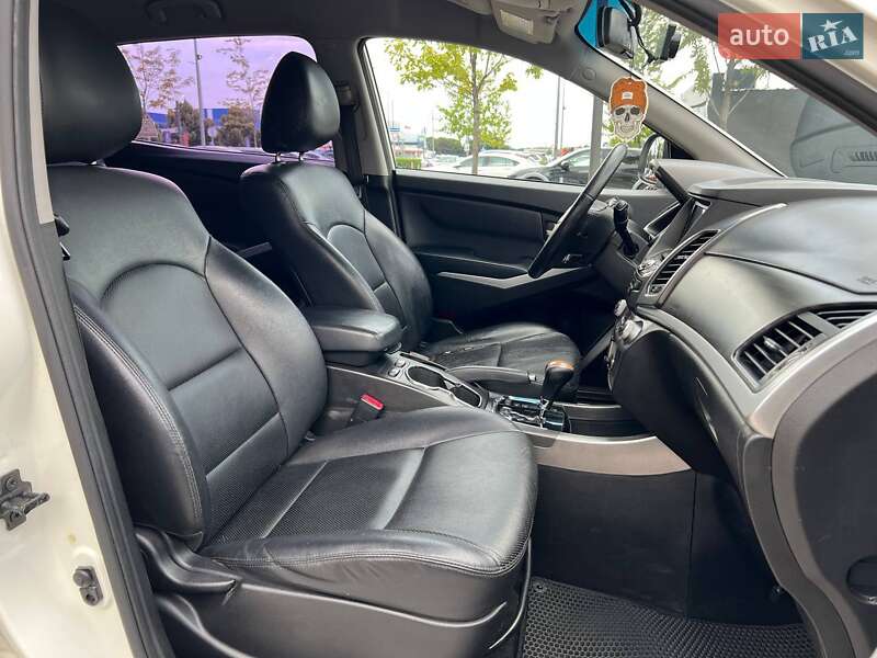 Внедорожник / Кроссовер SsangYong Korando 2014 в Киеве