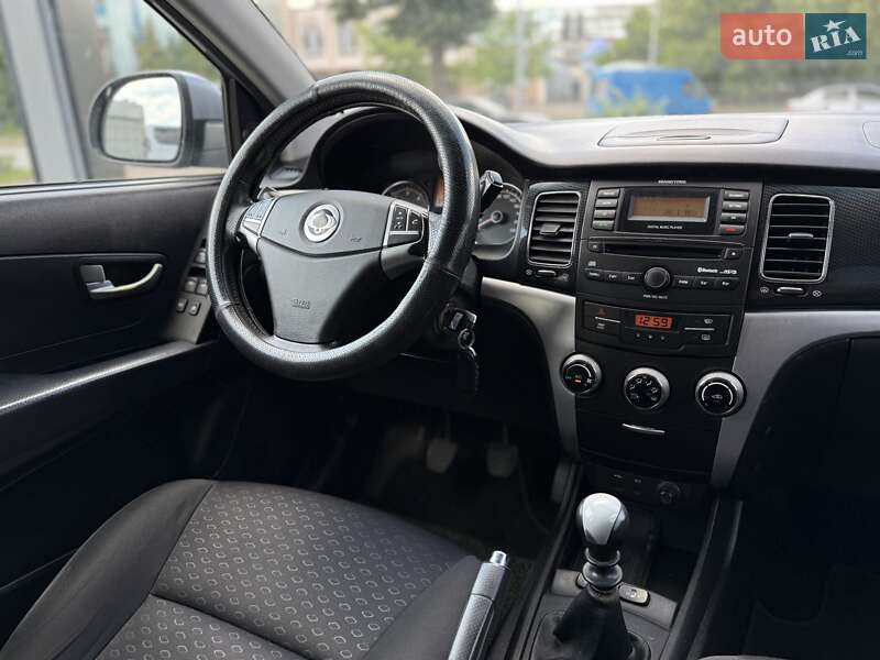 Внедорожник / Кроссовер SsangYong Korando 2012 в Киеве