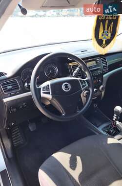 Внедорожник / Кроссовер SsangYong Korando 2013 в 