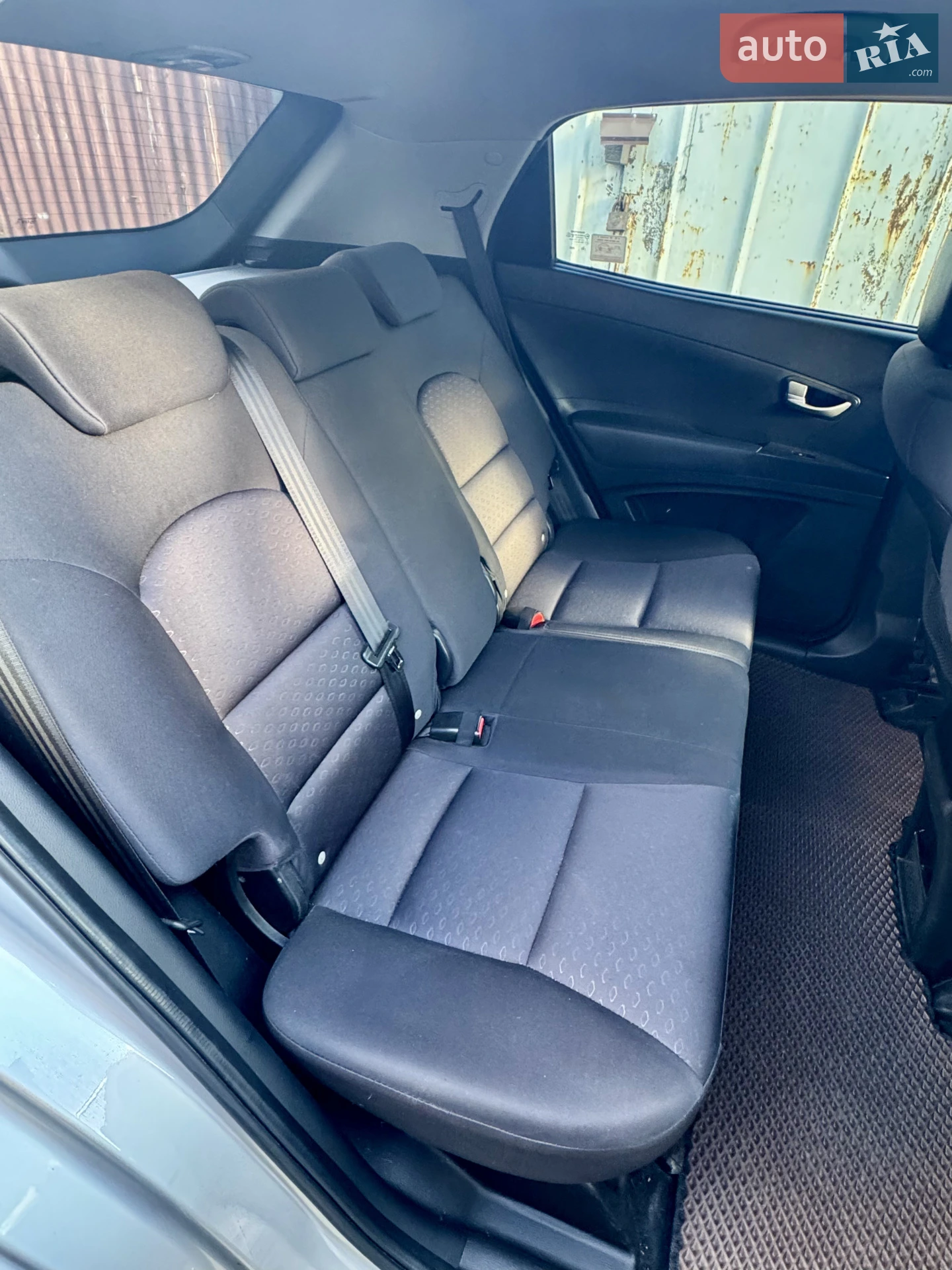 2011 SsangYong Korando - мініатюра 21