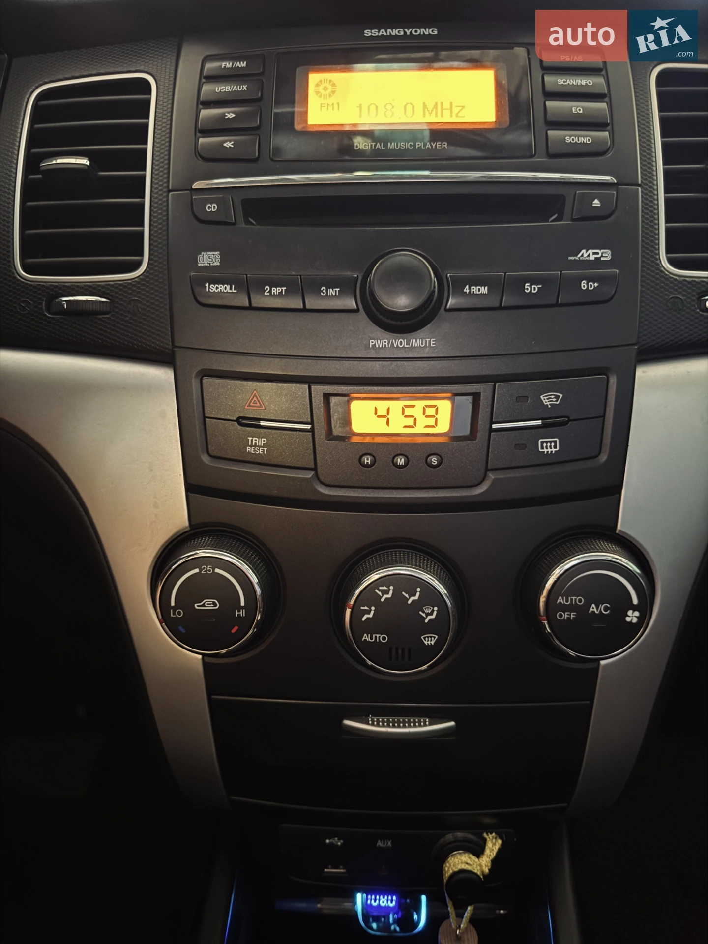 2011 SsangYong Korando - мініатюра 39