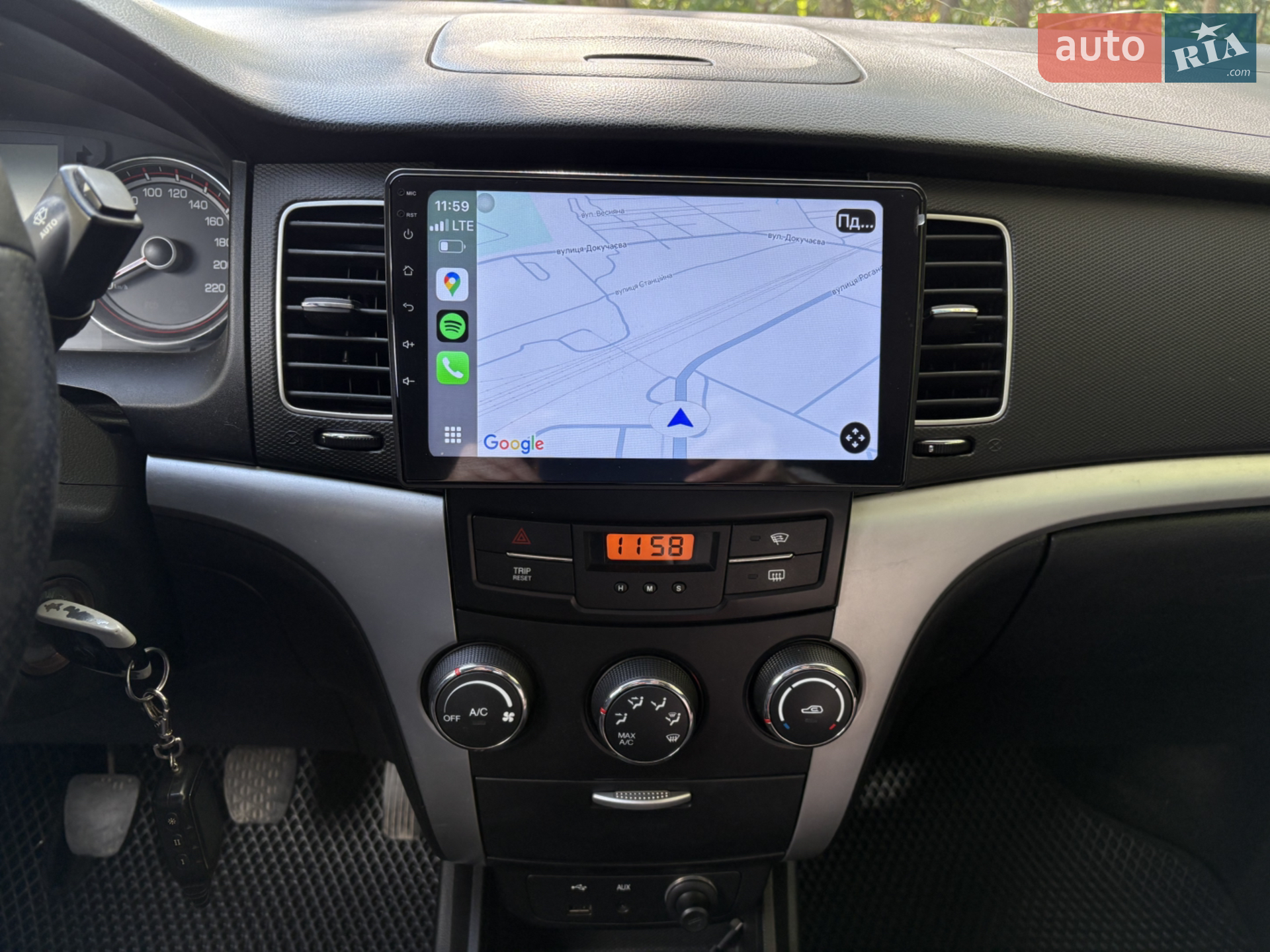 2011 SsangYong Korando - мініатюра 26