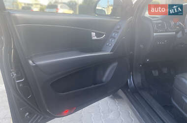 Внедорожник / Кроссовер SsangYong Korando 2012 в 