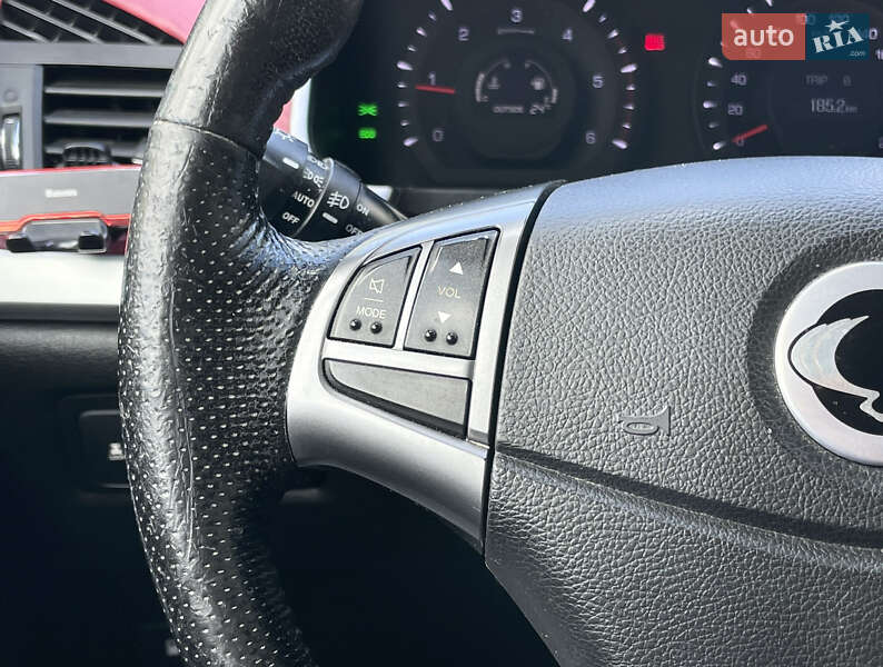 Внедорожник / Кроссовер SsangYong Korando 2014 в Киеве