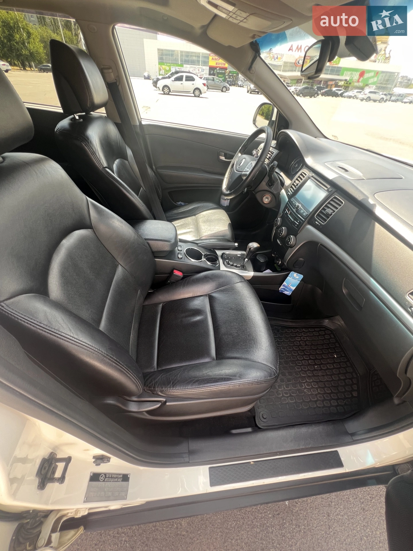 2011 SsangYong Korando - мініатюра 9