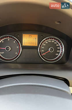 Позашляховик / Кросовер SsangYong Korando 2012 в 