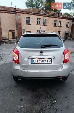 Позашляховик / Кросовер SsangYong Korando 2014 в 