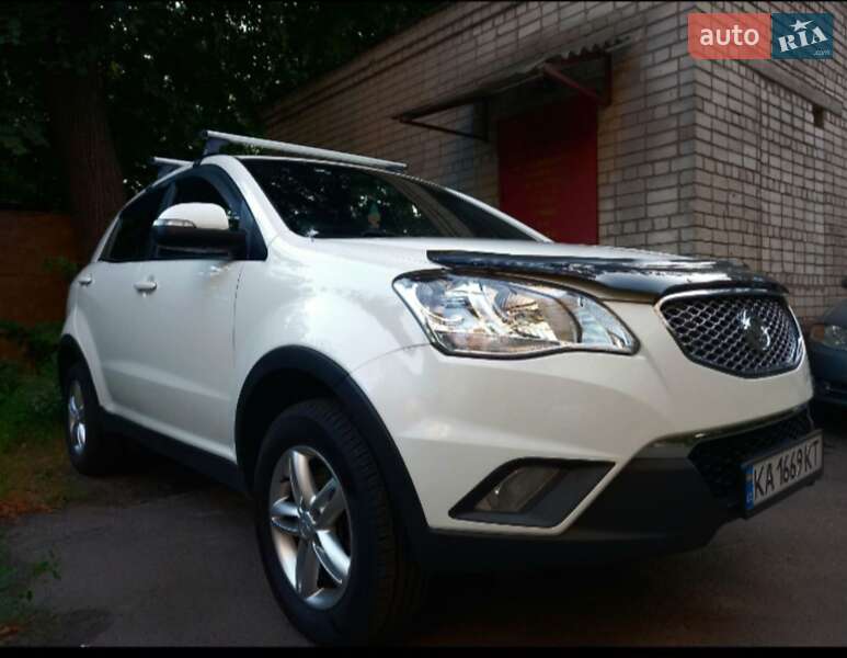 Внедорожник / Кроссовер SsangYong Korando 2013 в 