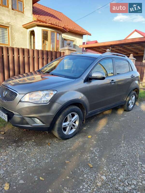 Позашляховик / Кросовер SsangYong Korando 2011 в  фото Позашляховик / Кросовер SsangYong Korando 2011 в