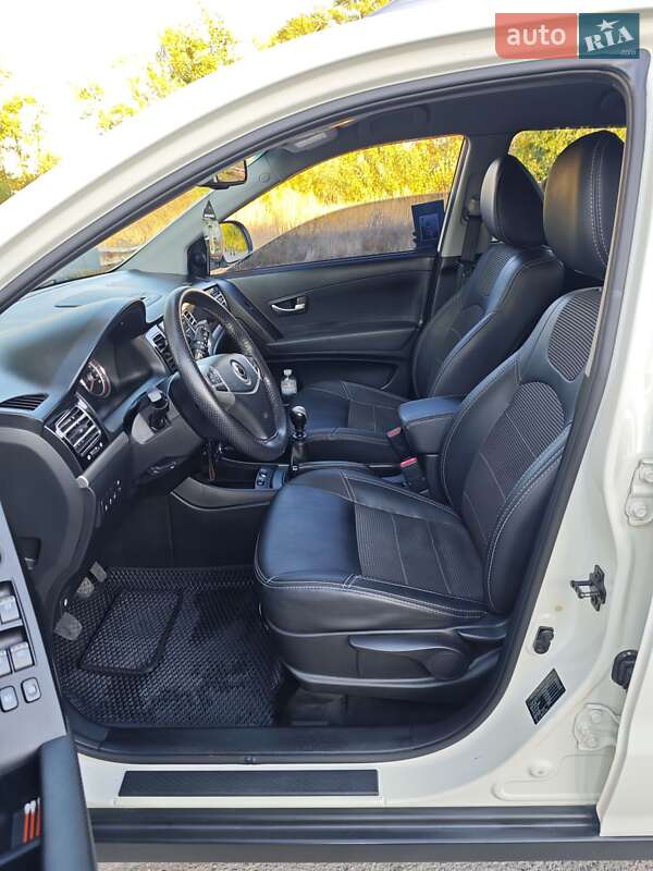 Позашляховик / Кросовер SsangYong Korando 2012 в Дніпрі фото 10 Позашляховик / Кросовер SsangYong Korando 2012 в Дніпрі