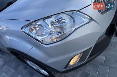 Позашляховик / Кросовер SsangYong Korando 2013 в  фото 3 Позашляховик / Кросовер SsangYong Korando 2013 в