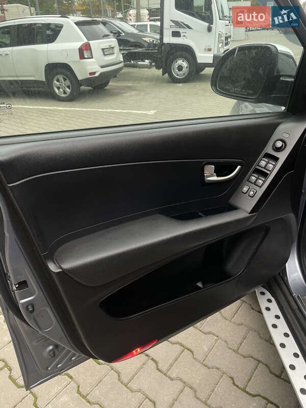 Внедорожник / Кроссовер SsangYong Korando 2012 в Одессе