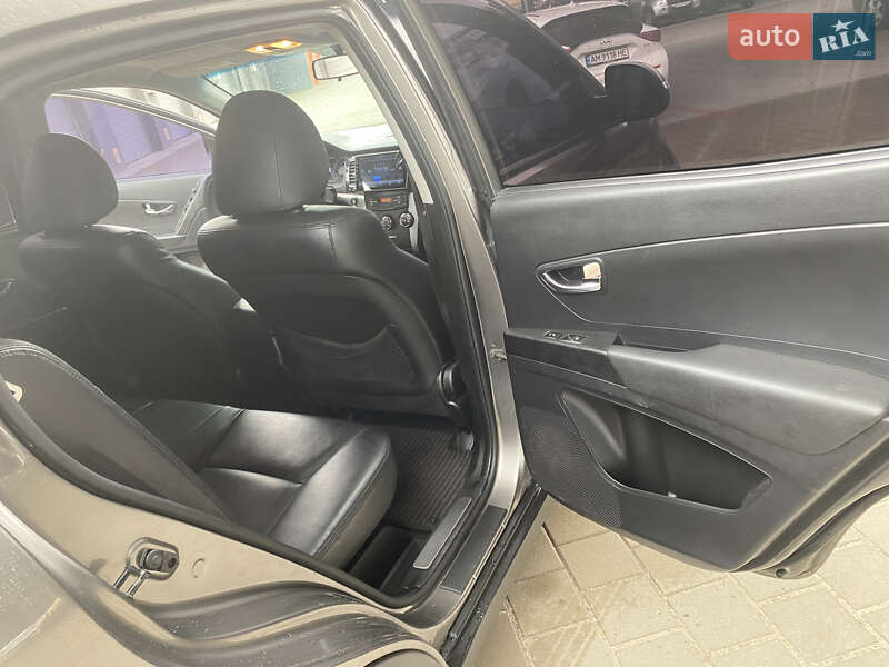 Позашляховик / Кросовер SsangYong Korando 2011 в Житомирі