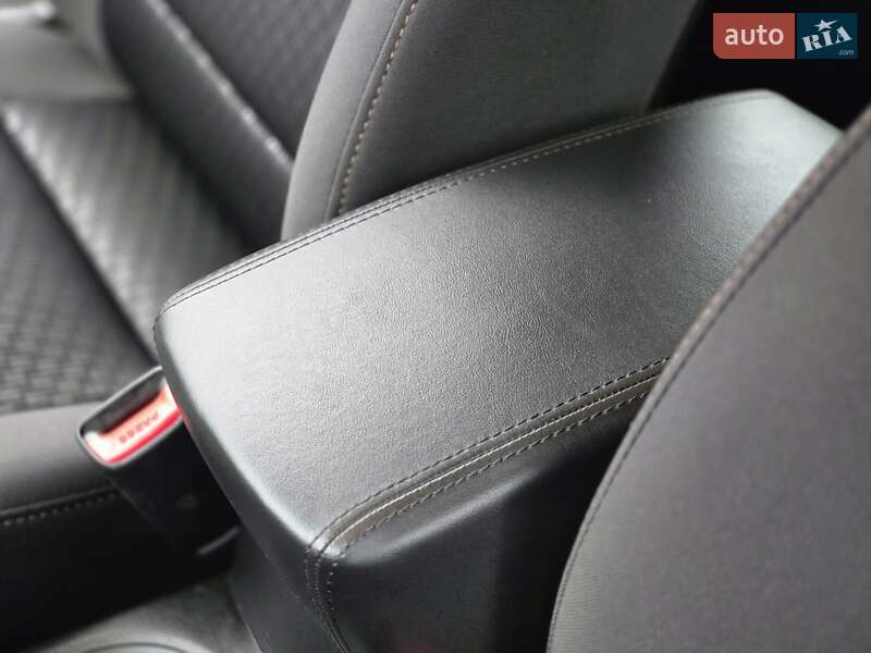 Позашляховик / Кросовер SsangYong Korando 2013 в Харкові фото 31 Позашляховик / Кросовер SsangYong Korando 2013 в Харкові