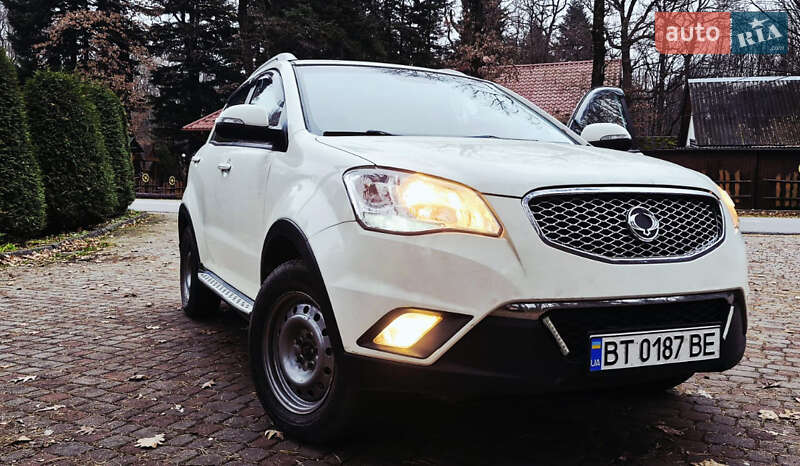 Позашляховик / Кросовер SsangYong Korando 2013 в Стебнику