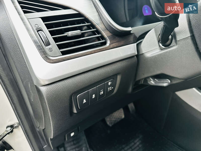 Позашляховик / Кросовер SsangYong Korando 2014 в Вінниці